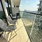 Stunning 1-Bedroom Apartment