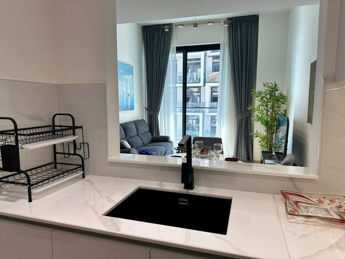 Stunning 1-bedroom Apartment