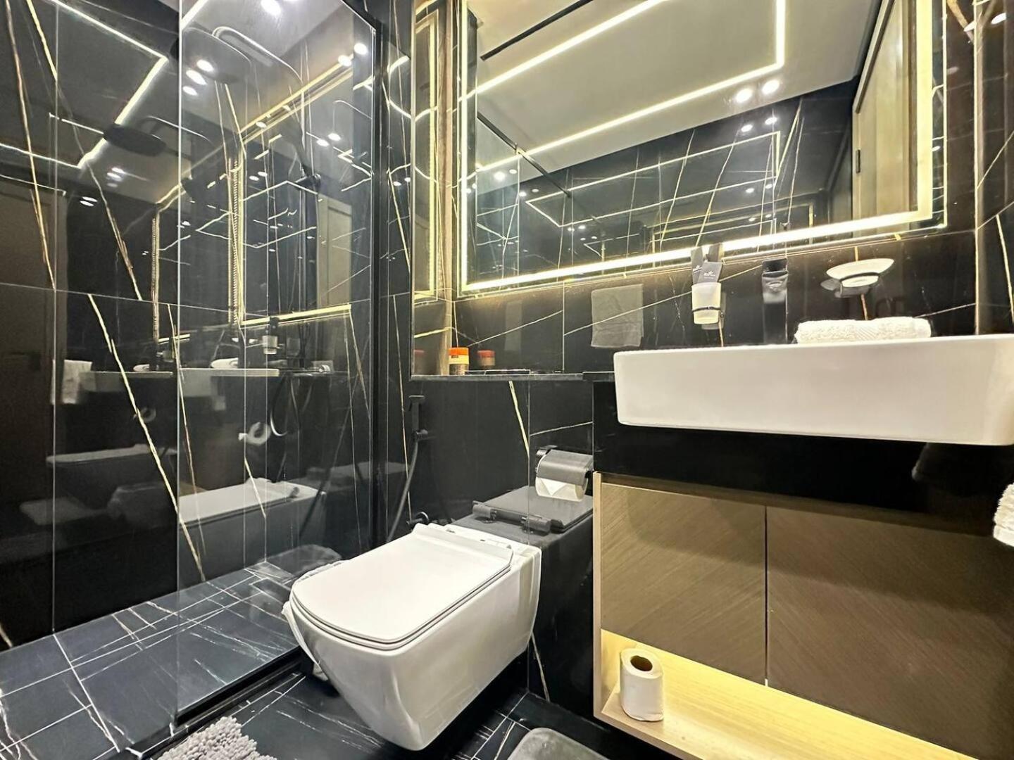 Apartment Stunning 1-bedroom Dubai
